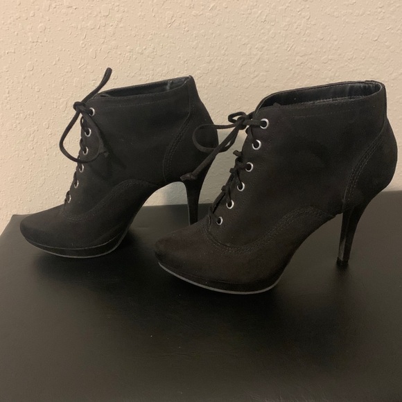 Fioni Black Suede Lace Up High Heel Pump Booties - Picture 3 of 6
